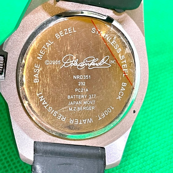 Dale Earnhardt NASCAR watch - Picture 2 of 7